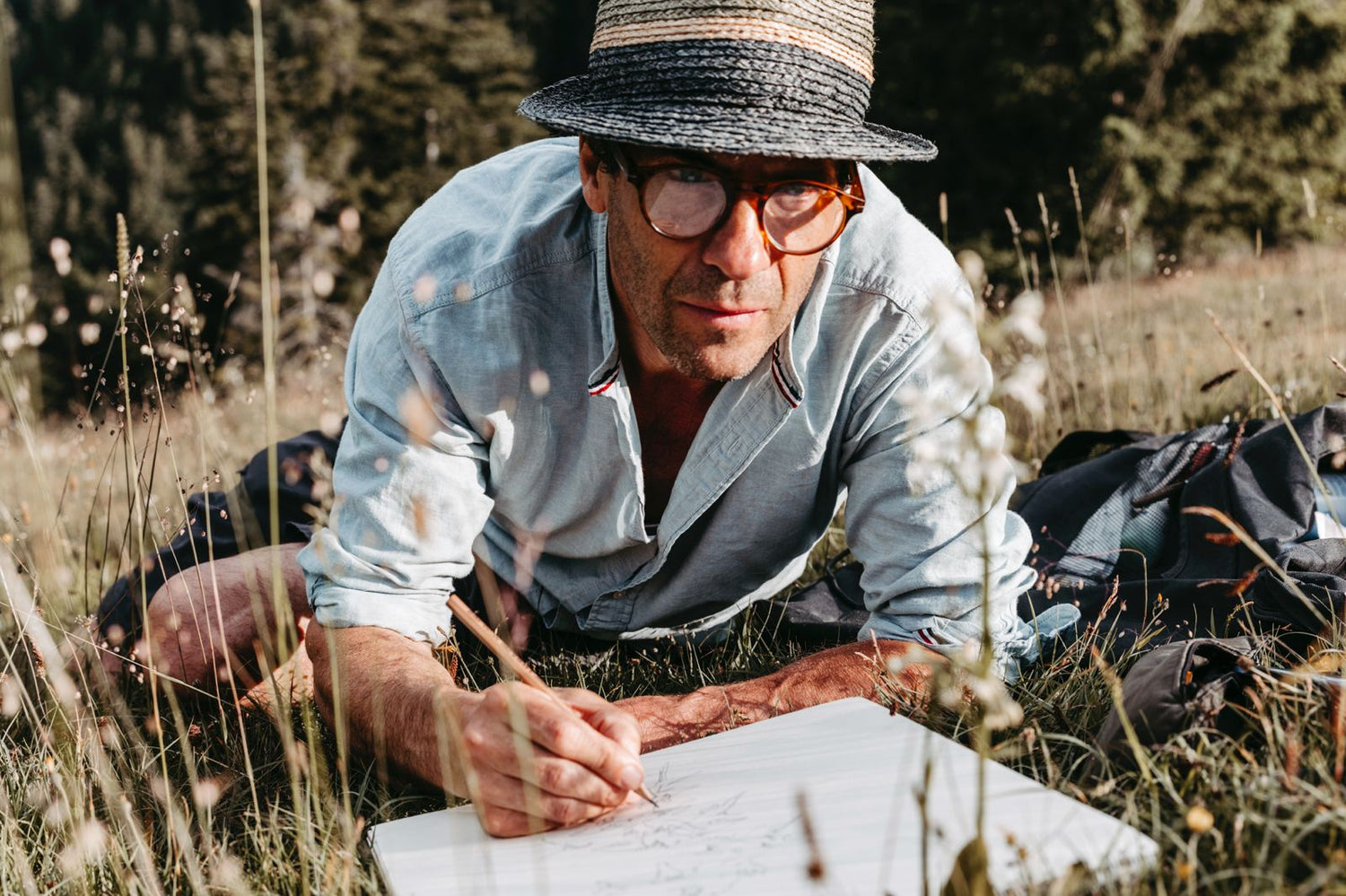 Artist-at-work-plein-air-alpenblumen