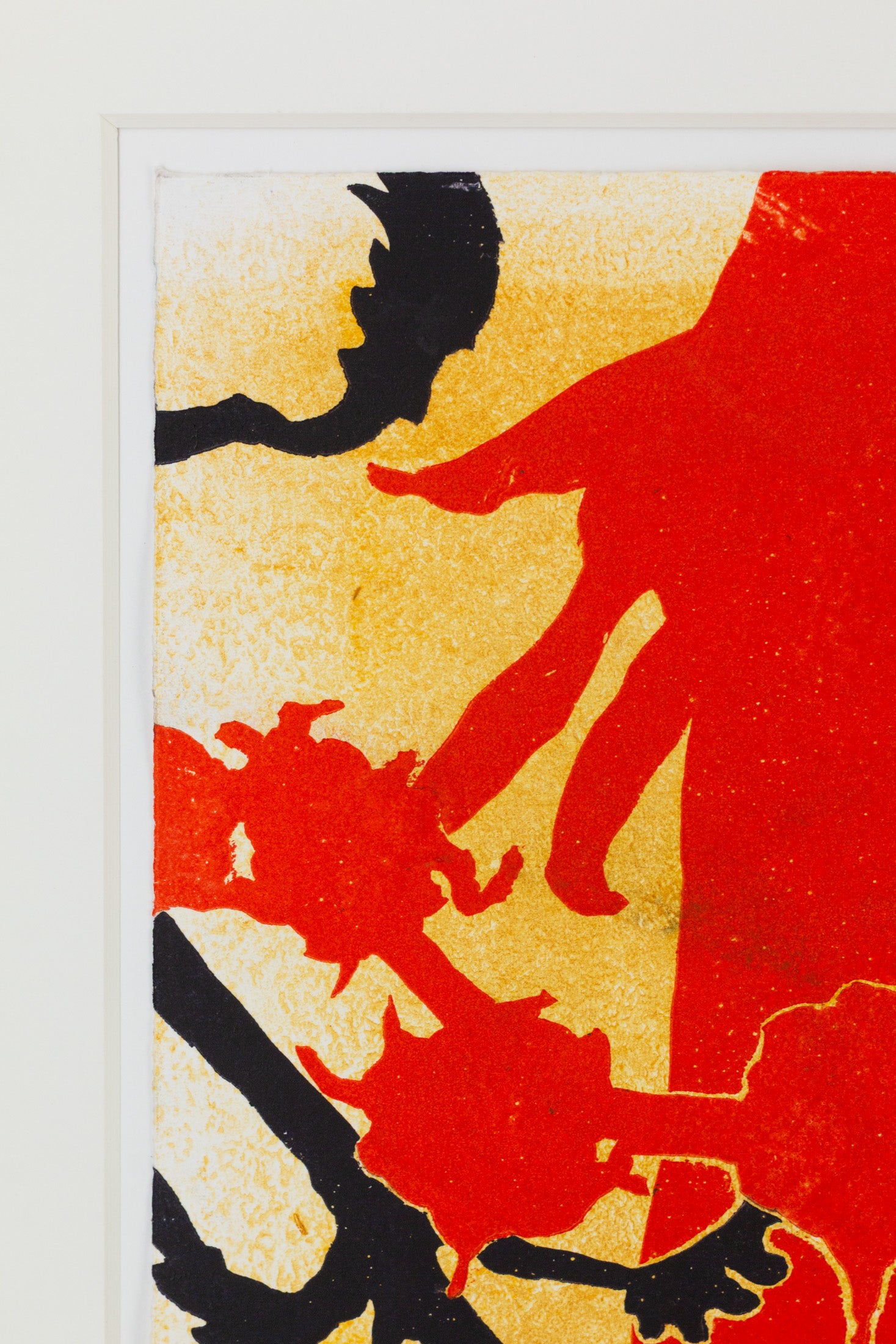 Abstraktes Pflanzenmotiv in kräftigem Rot, Schwarz und Gelb mit überlagernden Formen und kontrastreicher Flächenwirkung – Abstract plant motif in vivid red, black and yellow with layered shapes and strong contrasts.